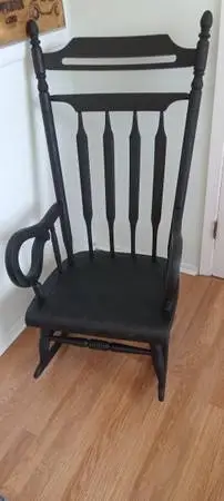 ROCKING CHAIRS