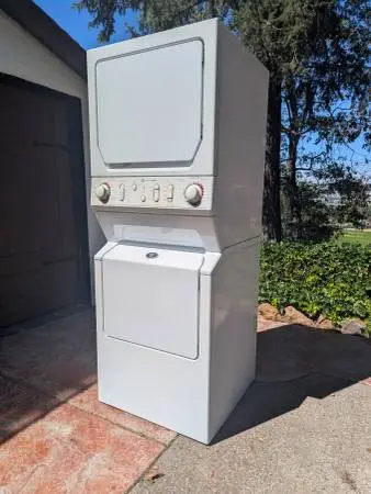 Maytag Neptune Stacker in Top Cond.