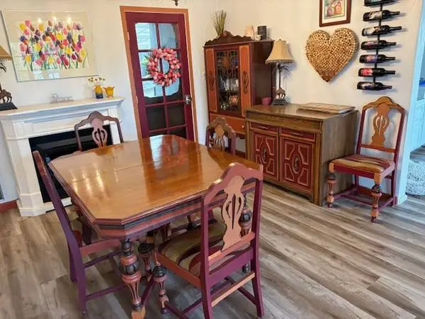 Art deco dining set