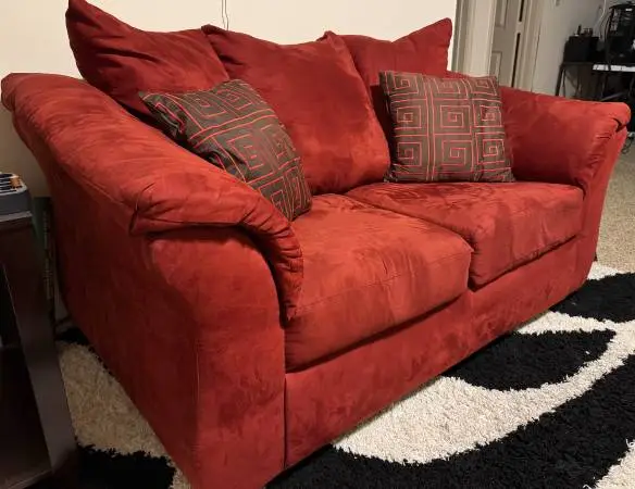 Love seat