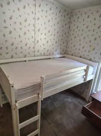 Twin loft bed