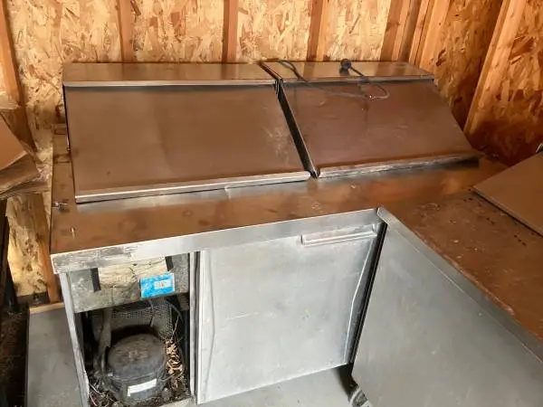 Commercial cold prep tables