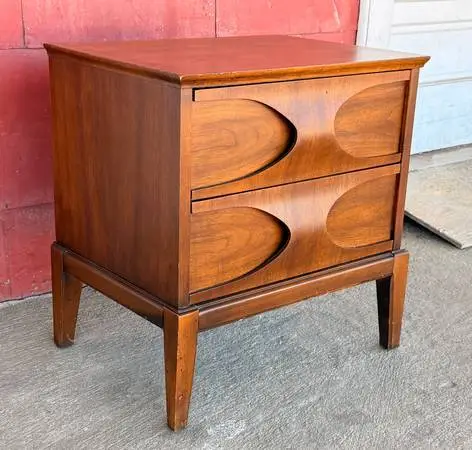 SUNDAY (8/9) ONLY! Mid Century Modern United Furniture Nightstand