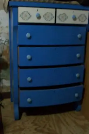 Vintage Matching Dresser & Chest of Drawers