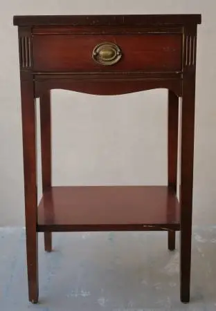 100-Year-Old Dixie Furniture Brand Mahogany & Walnut Wood End Table