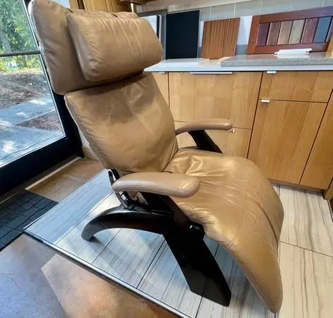 Zero Gravity Perfect Chair by Human Touch. MSRP $3,500! Excellent!!