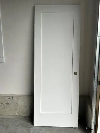 Shaker style interior door