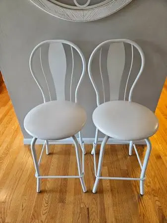 COUNTER HEIGHT 360 SWIVEL, White Chairs x 2