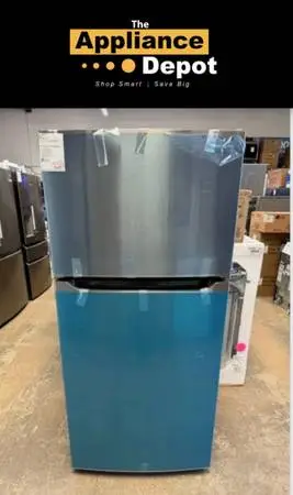 New Frigidaire Top Mount Refrigerator