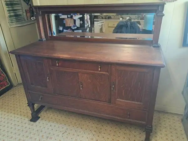 Oak Victorian buffet