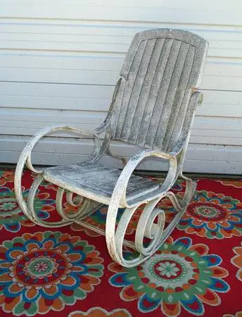 ROCKING CHAIR Patio Outdoor Lawn Deck Furniture White Plastic Rocker