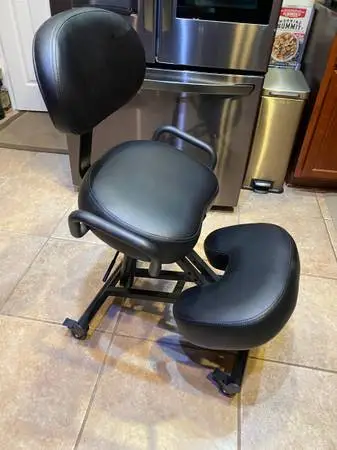 Ergonomic Kneeling Chair with Back Support