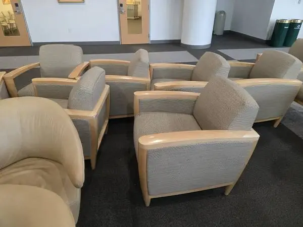 WAITING ROOM RECEPTION LOUNGE CHAIRS & TABLES