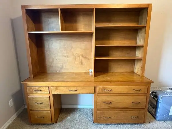 Furniture Desk unit