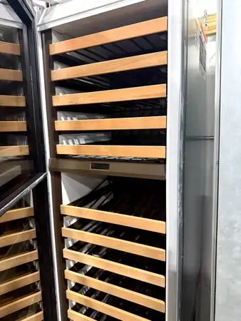 Subzero winecooler tower