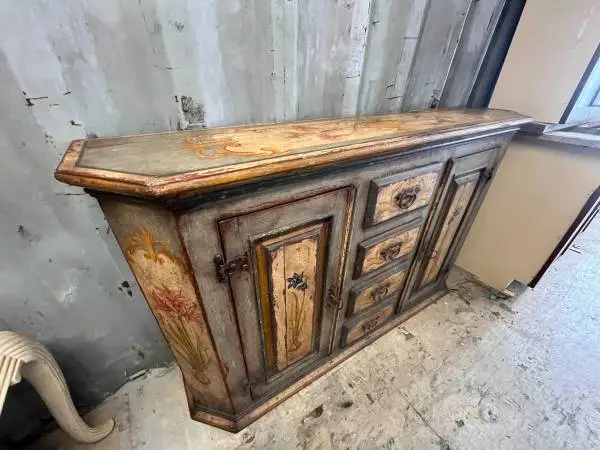 63W Multicolor Entryway Table Foyer Floral Design Used Good Condition