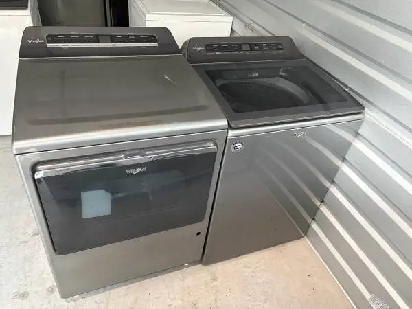 Whirlpool gas washer and dryer set
