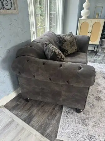 Love Seat & Couch