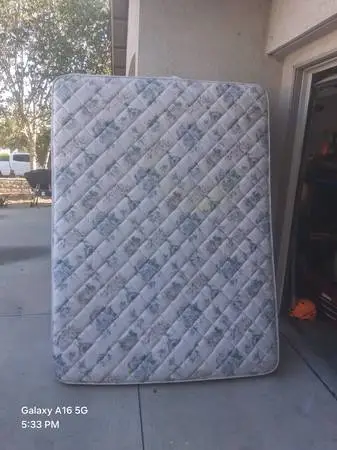 Queen Bed set