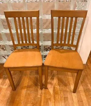 Set of 2 brand new solid wood kitchen dining chairs