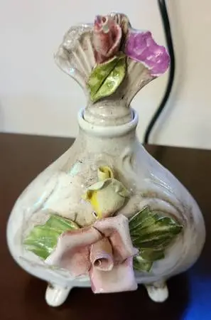 Perfume Bottle w/Top