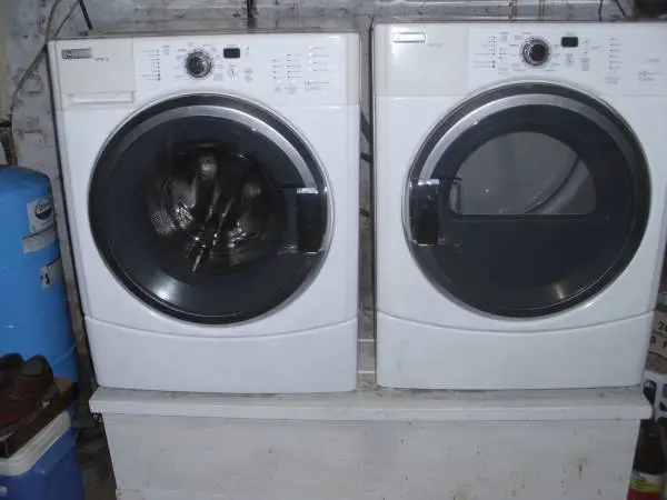 Maytag Epic Washer and Propane Dryer