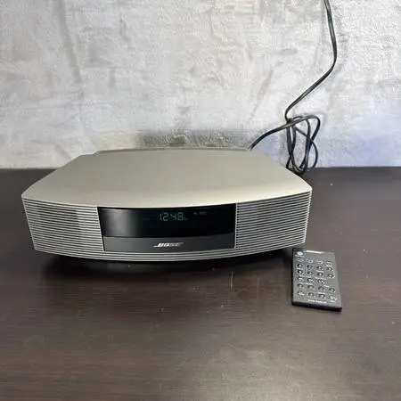 BOSE AM/FM Wave 3 radio with remote