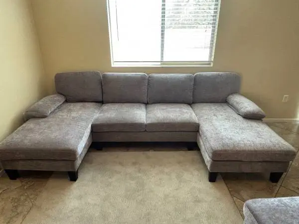 Fully furnished group home with Brand new furniture all must go