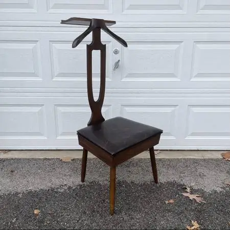 Vintage Mid Century MCM Butler Chair