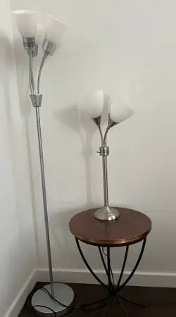 Floor lamp, end table lamp and round end table, like new