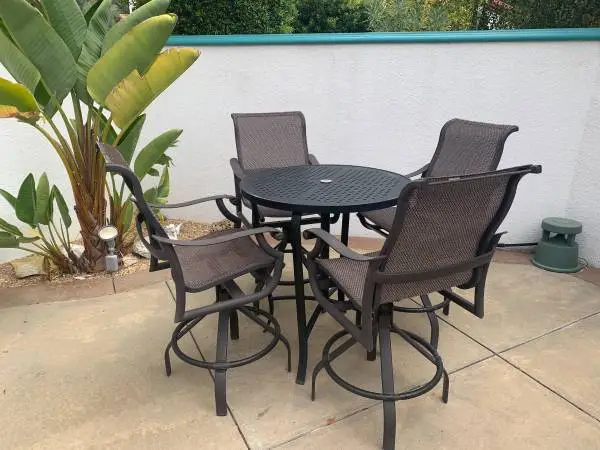 Tropitone Patio Set w/ Andover Sling Chairs Bistro Height