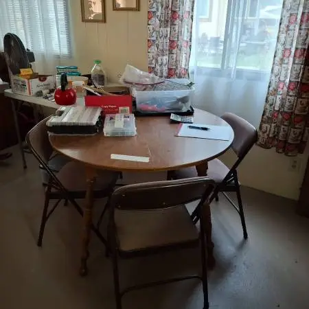 Table, 2 leaves, 4 chairs