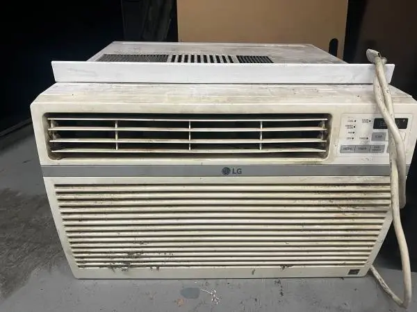 AC Unit works insane like new