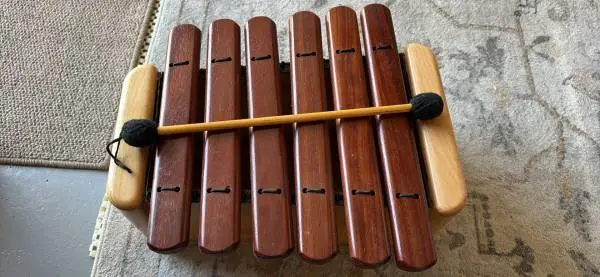Marimba 6 note: great for young minds/ears!