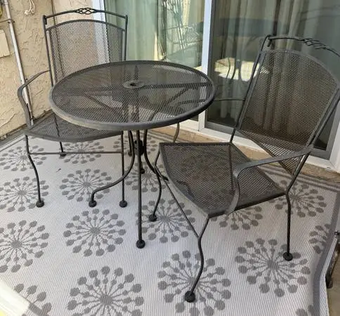 Outdoor 3-Piece Bistro Set