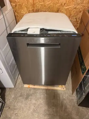 BRAND NEW GE dishwasher stainless steel