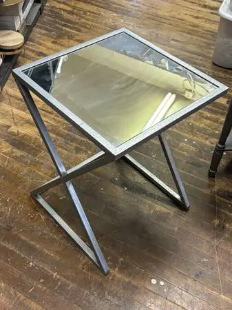 (2) Mirrored End/Side Tables