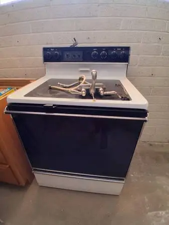 Whirlpool electric glass top stove