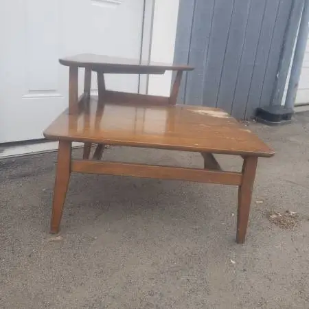 Vintage mid-century 2 tier corner table $20