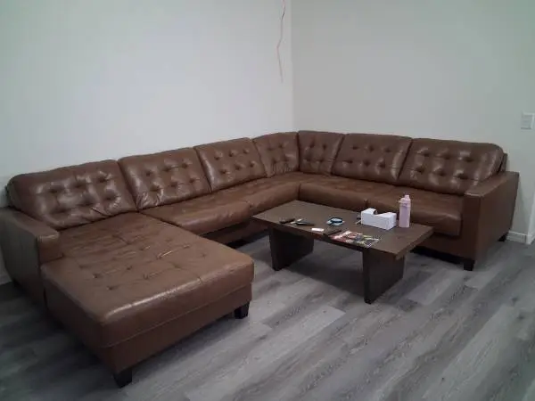 Baskove 4 Piece Sectional with Chaise - Auburn / Left Facing