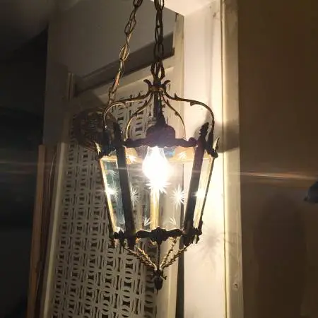 Excellent 1950s-60 brass Spanish Crystal Import co Ceiling Light works