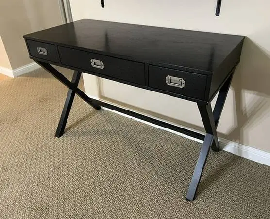 Small & Medium Size Desk (s) Galore at Creative Bargains
