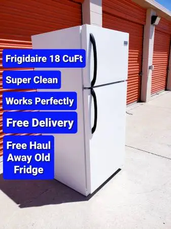 Free Delivery Top Freezer Refrigerator Super Clean Works Perfectly
