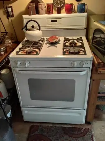 Frigidaire Gallery 30 In Nat Gas Range Cooking Stove 4 Burner White