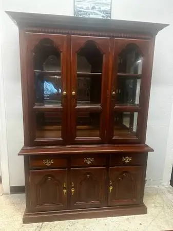 OFFICE/HOME CHINA CABINET AND GLASS SHELF