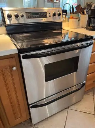 Electric stove top/ stainless steel oven