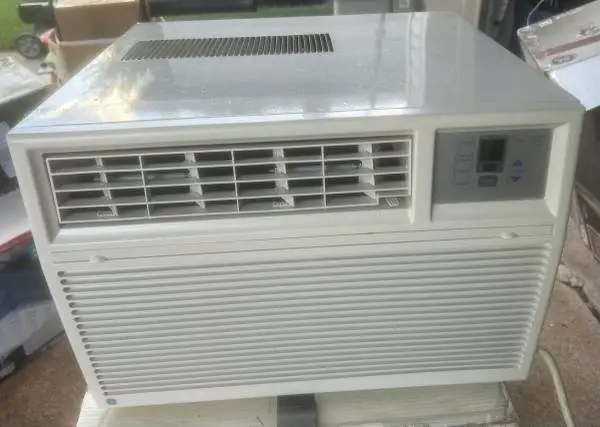 GE 12,000 BTU Window AC – $249 ❄️