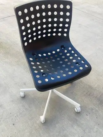Chair,swivel,adj height,port,black/white,durable,ez main.