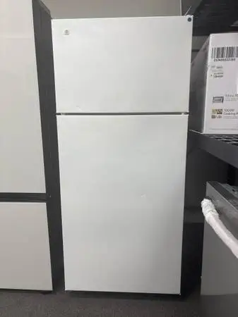 Refrigerator top freezer