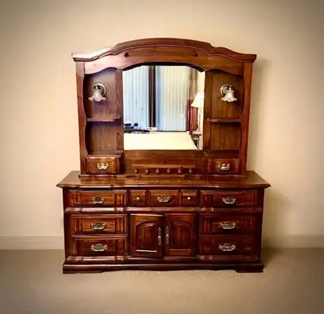 Vintage Vaughan Bassett Solid Wood Dresser Mirror Chest Set 1987